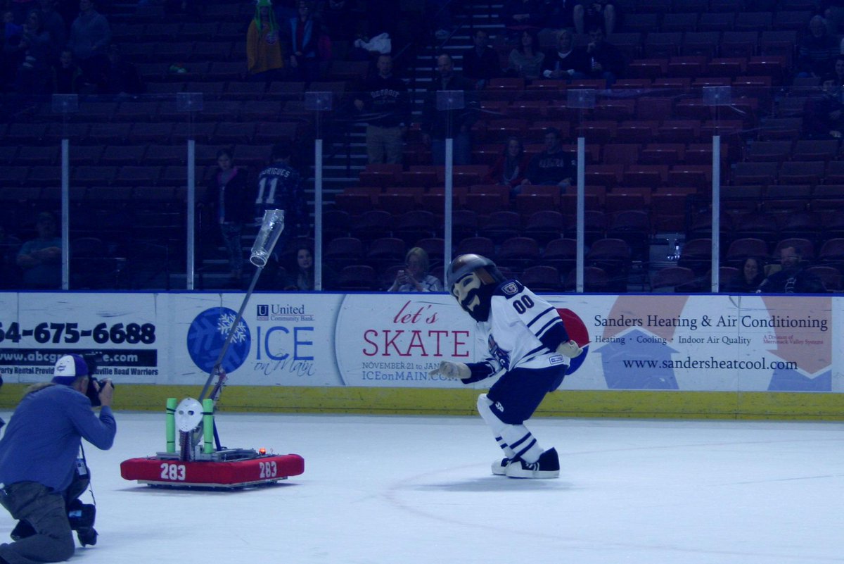 WHHSRobotics's tweet photo. 8 wheel mechanum on ice? Not so bad.FRC283 at hockey game! http://t.co/chXm5zXXrZ