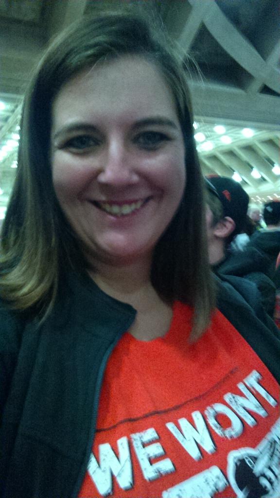 CaptBossy318's tweet photo. #fanfest #orioles #linefest http://t.co/D97HBKcOSs