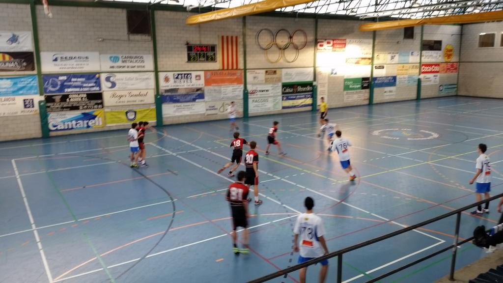 chses1973's tweet photo. Final #2acatcadmasc Cadet-B masc @Handbol_Sanes vs @cebonanova (28-29) @Ivan34Cid @falgbert20 falta més intensitat !! http://t.co/DIvL0CclyS