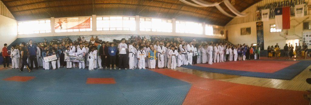 cabezontkd's tweet photo. Inauguración #panguipulli2015,  gracias alcalde por todo su apoyo @PedroCastilloD @cbblanoticias @tkdcombarbala http://t.co/r8nQ0tp8UU