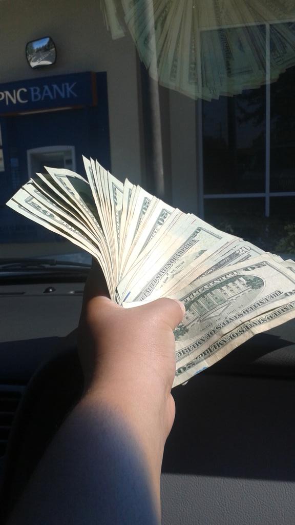 oAbstractBitch's tweet image. 