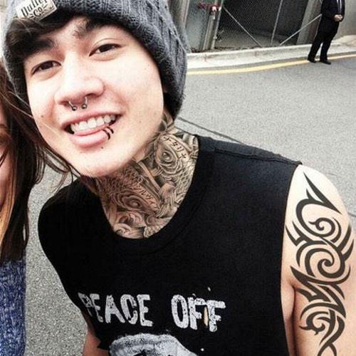 I'm Calum I like sex, drinking and doing drugs. RT for the new guy