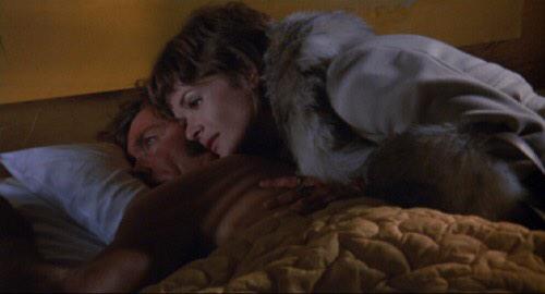 Happy birthday to the great Jessica Walter! Here she is tormenting Clint in PLAY MISTY FOR ME:  