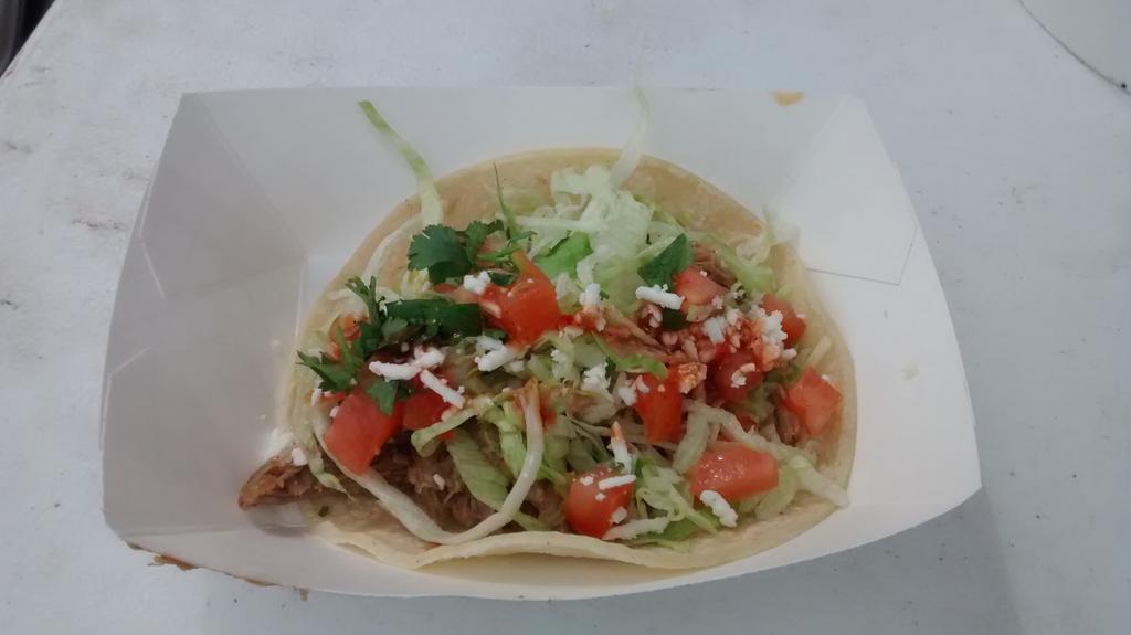 loganonair1065's tweet photo. Broadcasting live till 2 at Mattress Zone 2901 SPID food provided by @fuzzystacoshop #corpuschristi @1065_TheShark http://t.co/FsNViDtJM8