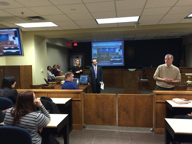 DrTuckerGailUT's tweet photo. Now to the trial ... CSJHS Mock Trail with Legal Specialties... @UTDirofAdmis @UTHonors #UTExperience Day http://t.co/TybqSUjwce