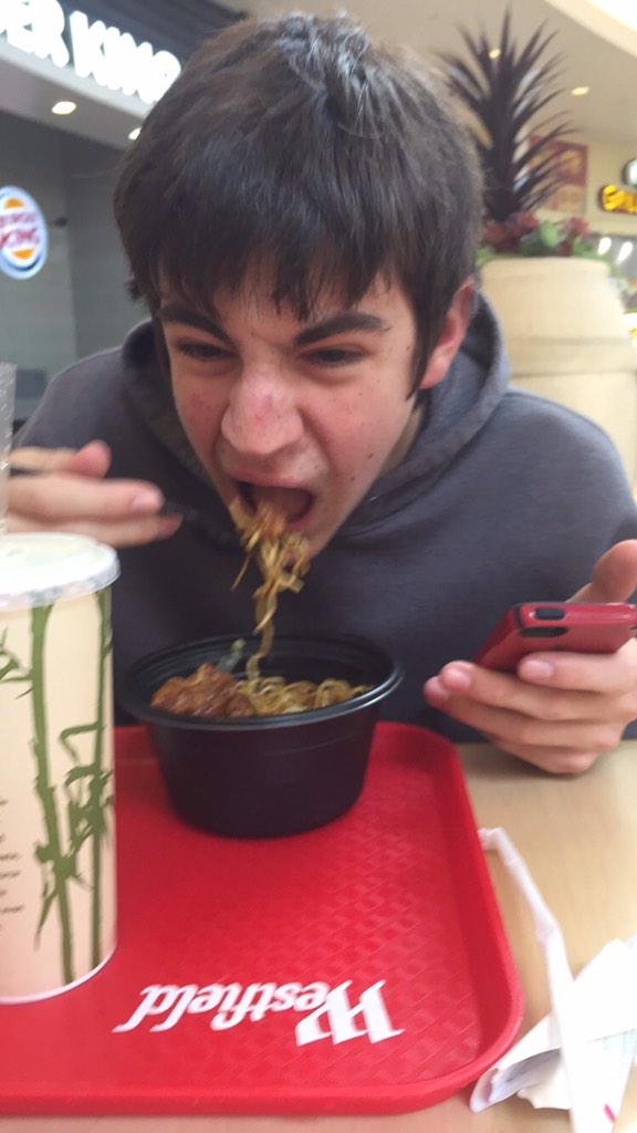 cubangelion's tweet image. Anthony&apos;s newfound talent is screaming Chinese food