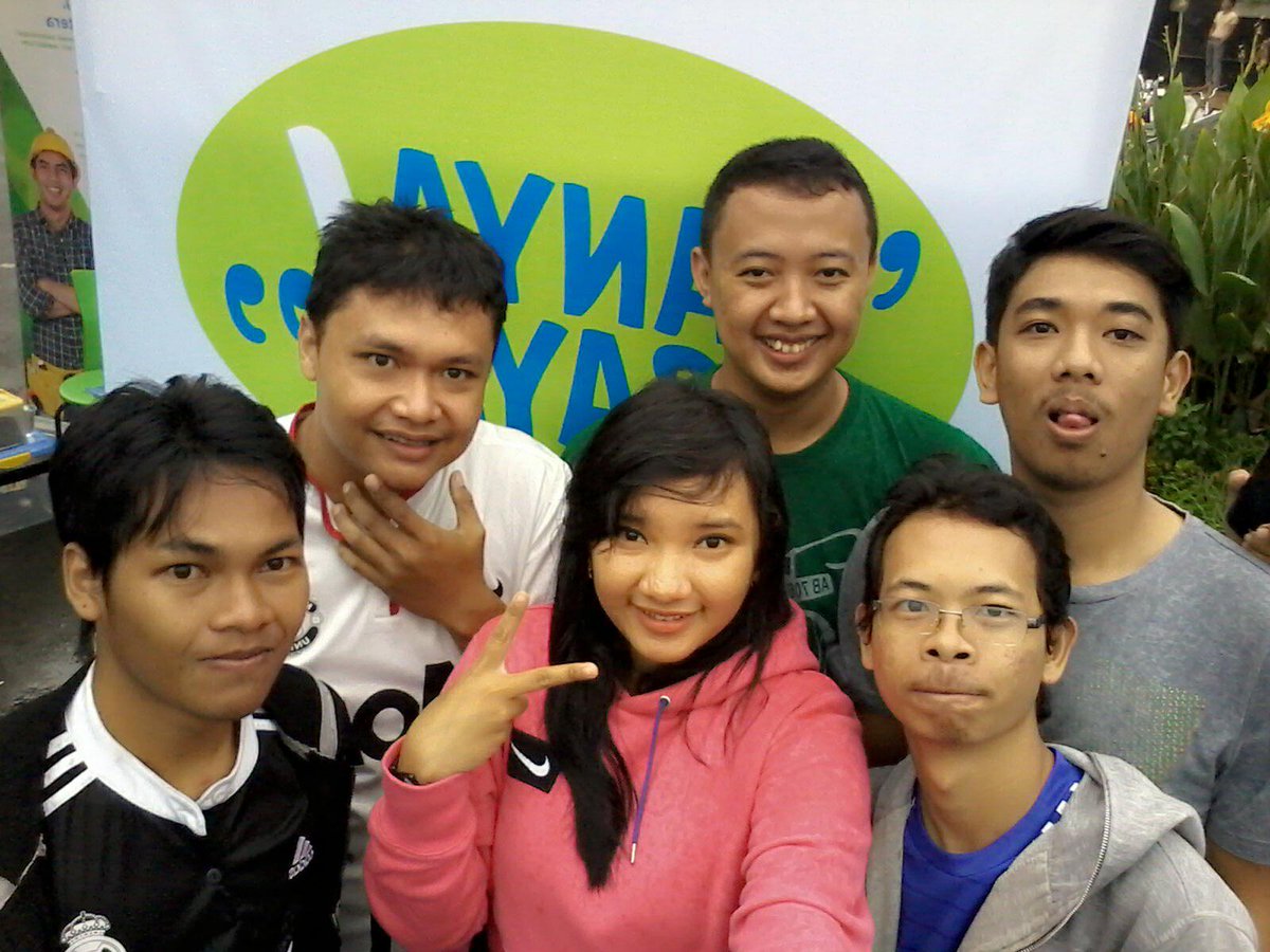 Ghephe7's tweet photo. @BPJSTKinfo CFD di tengah gerimis, #tanyasayabpjsketenagakerjaan #carfreedaysemarang http://t.co/7qlPug3lKh