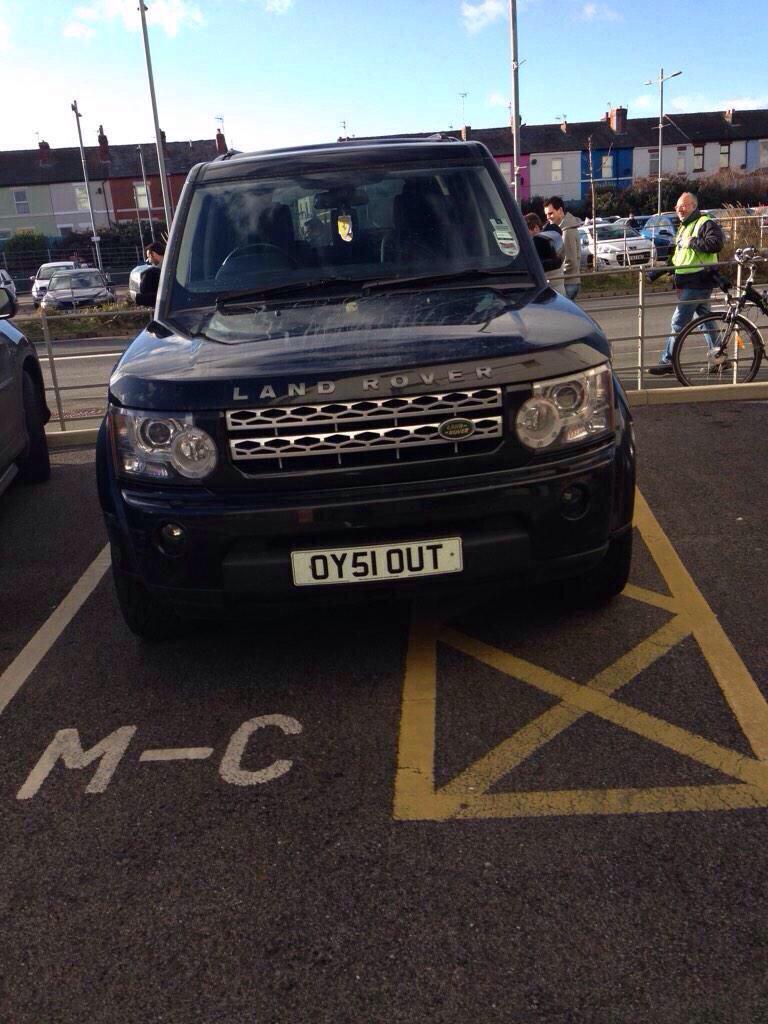 SiRZBlog's tweet image. The latest stunt from Blackpool's under siege owner Karl Oyston, further angering his club's own fans. #OystonOut