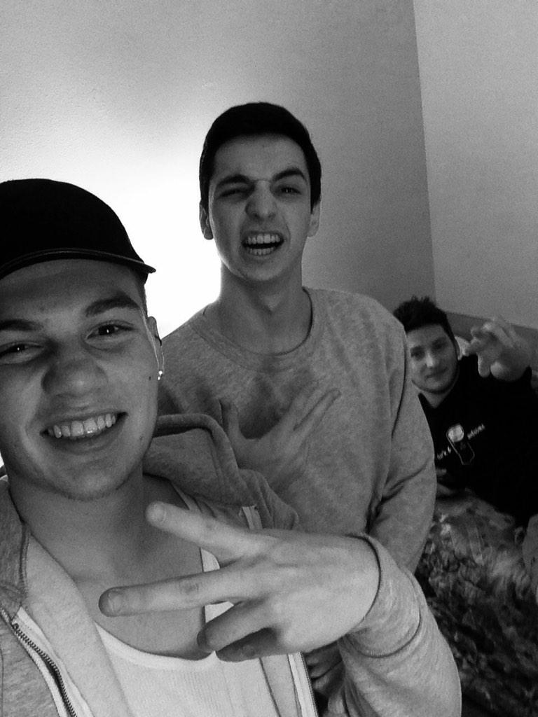 JordanBkatz's tweet photo. Pre @etaySuperman @davidslavinn #MTL #3Tequila #Floor http://t.co/eLUrZMMPft