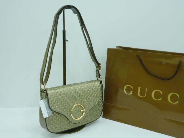 shop1_n's tweet photo. قوتشي ب ٢٣٩ ريال / للتواصل والاستفسار واتس 0505601838 http://t.co/K53O7Bie6u