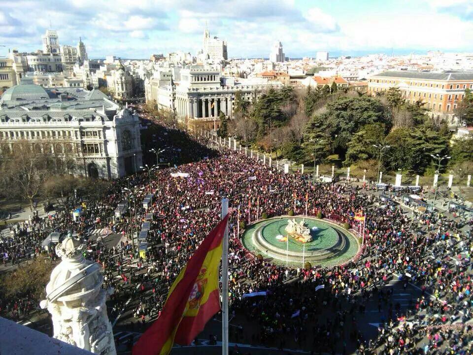 ierrejon's tweet photo. Un salto cualitativo esta mañana en Madrid: hito de construcción popular y momento democrático fundante. Es ahora! http://t.co/rfHx1dPqZX