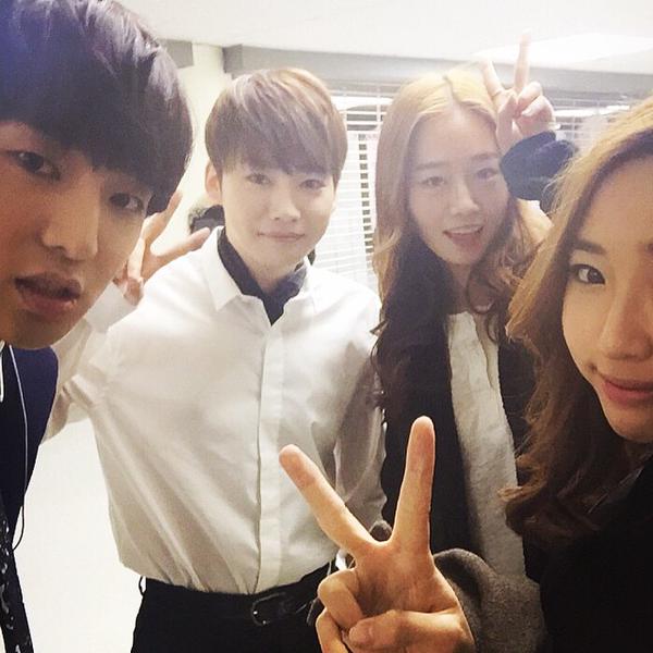 With_WINNER's tweet photo. Photos: 150131 WINNER w/ Fans Backstage of WWIC 2015 in Seoul! http://t.co/dlSnaVbv7S http://t.co/4BzRINoYEd
