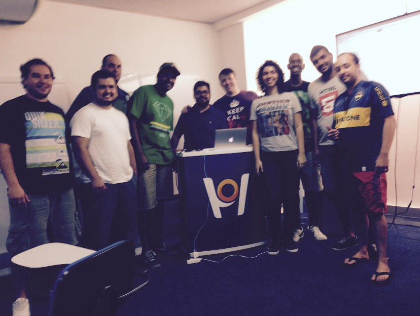 aoqfonseca's tweet image. Encontro do pessoal do #pythonrio //cc @henriquebastos