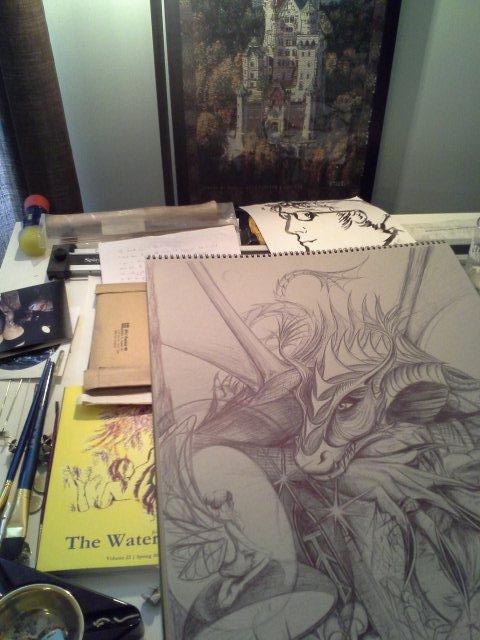 EvanGildersleev's tweet photo. My workspace its too messy I think. I just can't move. http://t.co/cBRGczuwkd