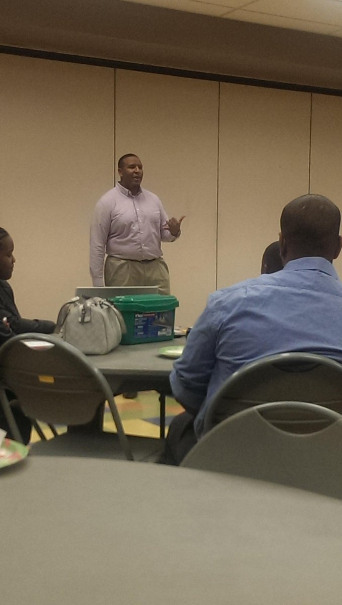 PsilyStar's tweet image. Great meeting getting the NV chapter going. @R6NSBE @pjflyboy47 @UNLVNSBE