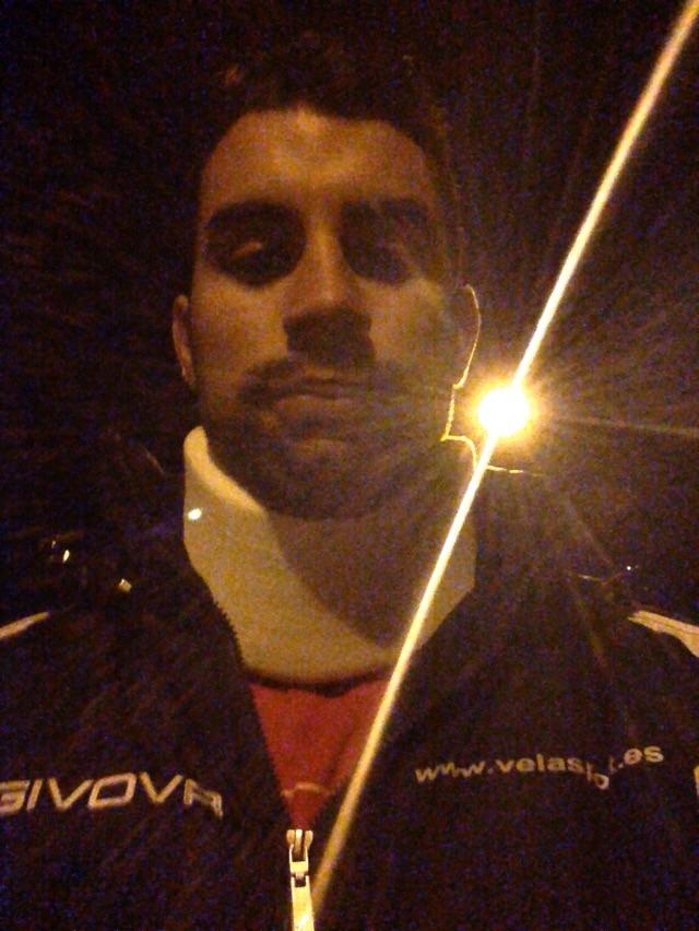 FSCarpio's tweet photo. Queremos dar mucho animo a nuestro pivot @brian3carpio que se a lesionado hoy. Esguince cervical y con collarín Animo http://t.co/Lpp8xtVfAd