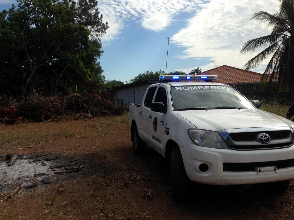 DiBeaParra's tweet photo. no hay control con la quema urb. La feria david @protegeryservir @tvnnoticias @TraficologoC4 @deme507abrego http://t.co/R78yhq0P91