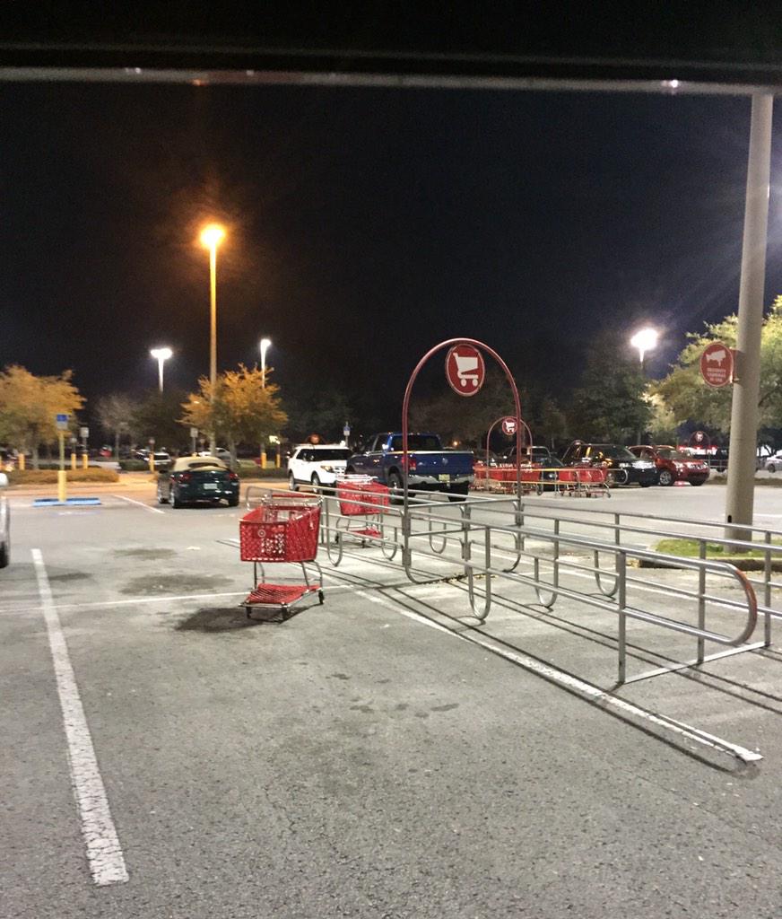 usagirl911's tweet image. Thought about you at #Target last night @WilHahn_!!!  #LazyAsses #CartReturnIsTwoStepsAway 😝👎