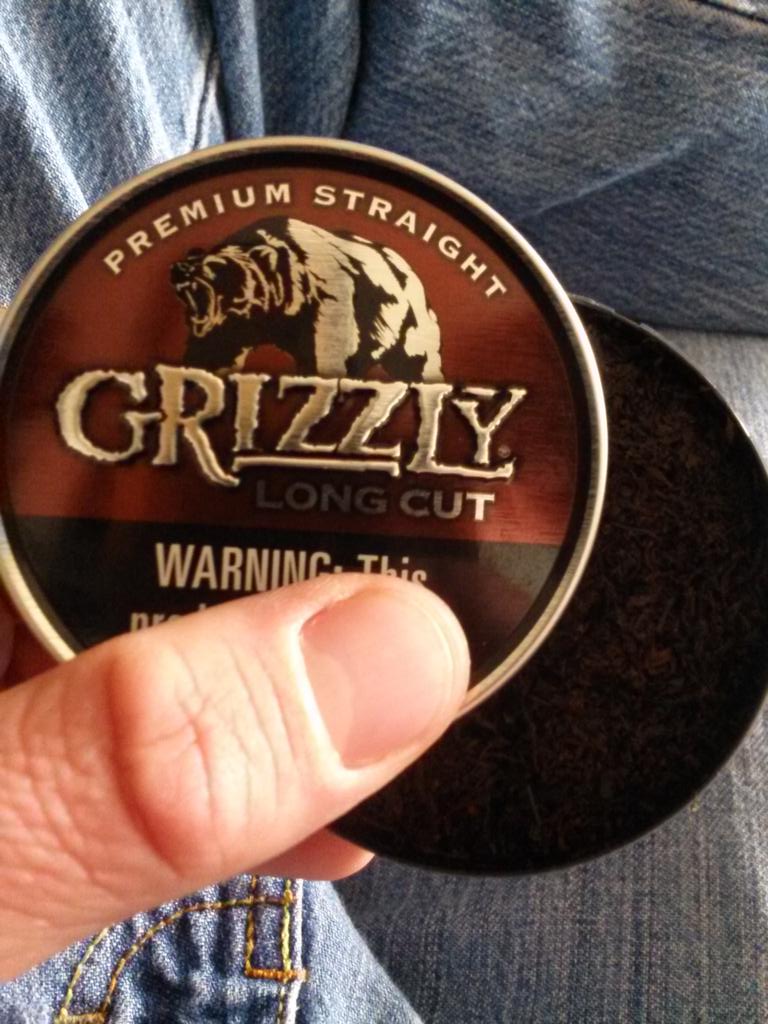 ScottyBoy1211's tweet photo. That 1st one of a fresh can! 👍😉😋 @GrizzlyTobacco1 http://t.co/iekcO75q5f