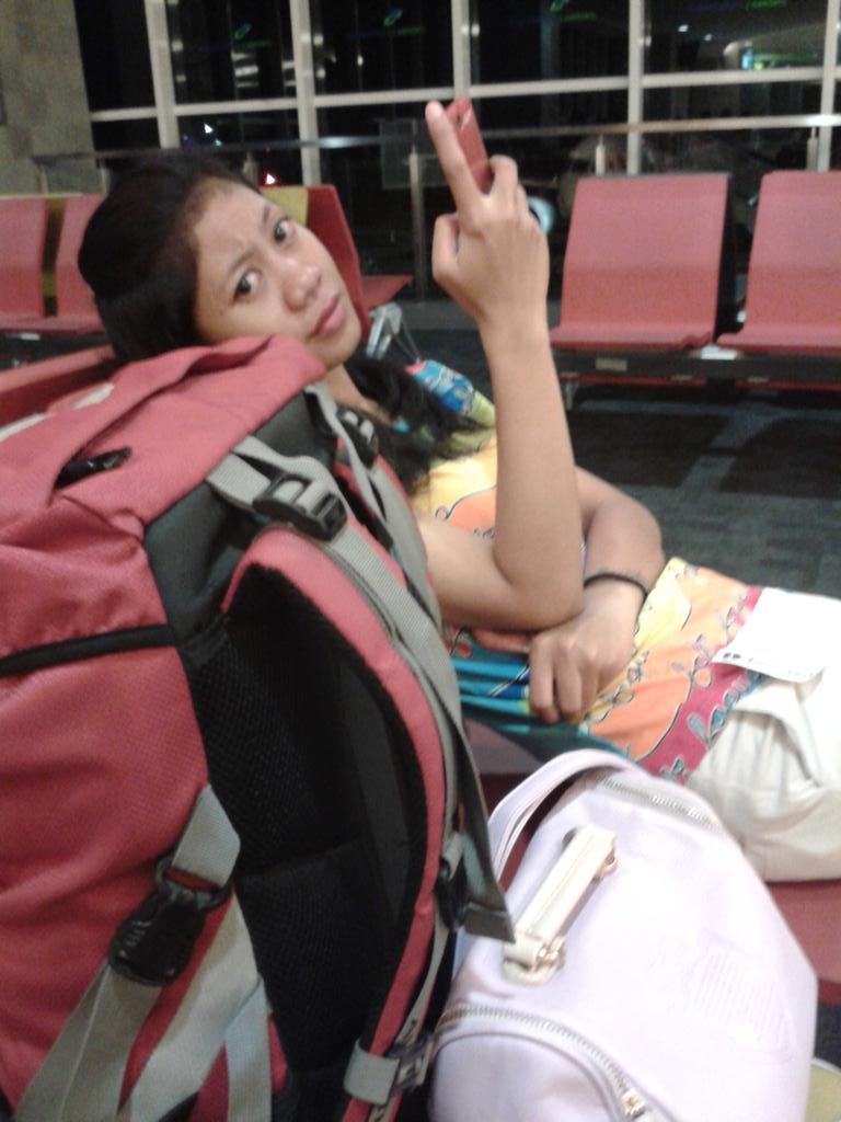 Muka-bantal-yg-tetep-ngehits yekaaan ~RT <a href="/P_piung/">Oktavianti Bayu L</a> Cah mendes ~> <a href="/ingginggit/">inggit setyawati</a>