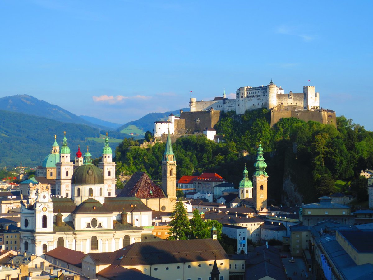 NomadaBlog's tweet photo. ¿Quieres hacer un viaje @Interrail pero no sabes qué itinerario seguir? Atención a esto: http://t.co/P01kccYREQ http://t.co/lVIdQq6xLy