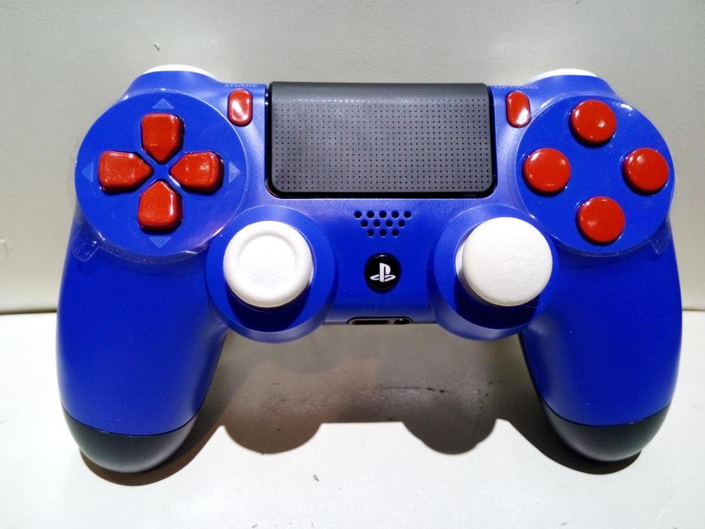 PeTeTe_PW's tweet photo. 💮Mandos personalizados y competitivos para JUGADORES PRO en @TecnoELECTRONI_ Y un 5%dto.con el Código:PETETE
@_help4u http://t.co/J33W1I5Brh