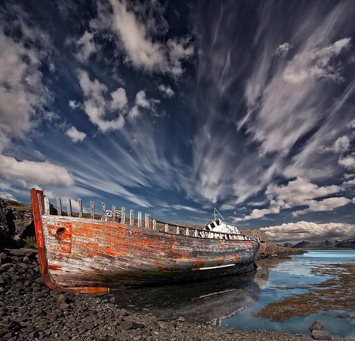 ydimakis's tweet photo. Its final place? Only time will tell...  #photo by Þorsteinn H. Ingibergsson #life #nature http://t.co/bBvWrX6Bkz