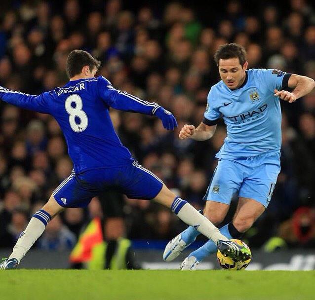 Soccer__Photos's tweet photo. Man City 1-1 Chelsea 
(Silva)              (Remy) http://t.co/RIJDQLzpku