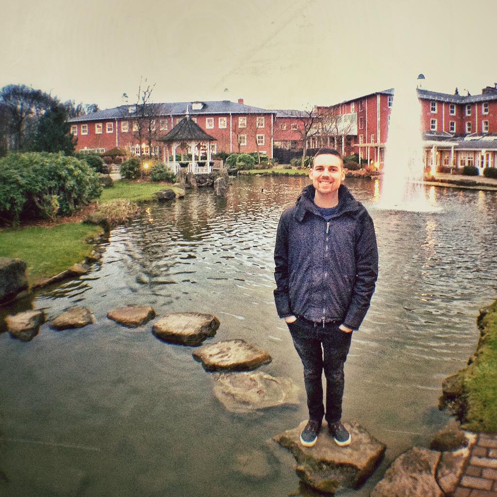 djquag1's tweet photo. Also I recently stood on a rock surrounded by water #extremebalance http://t.co/AQXcjhoU5A