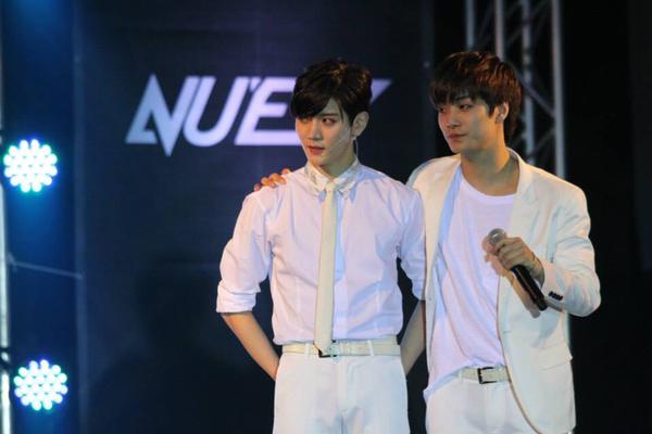 B8tidquIIAEVv3u.jpg:large