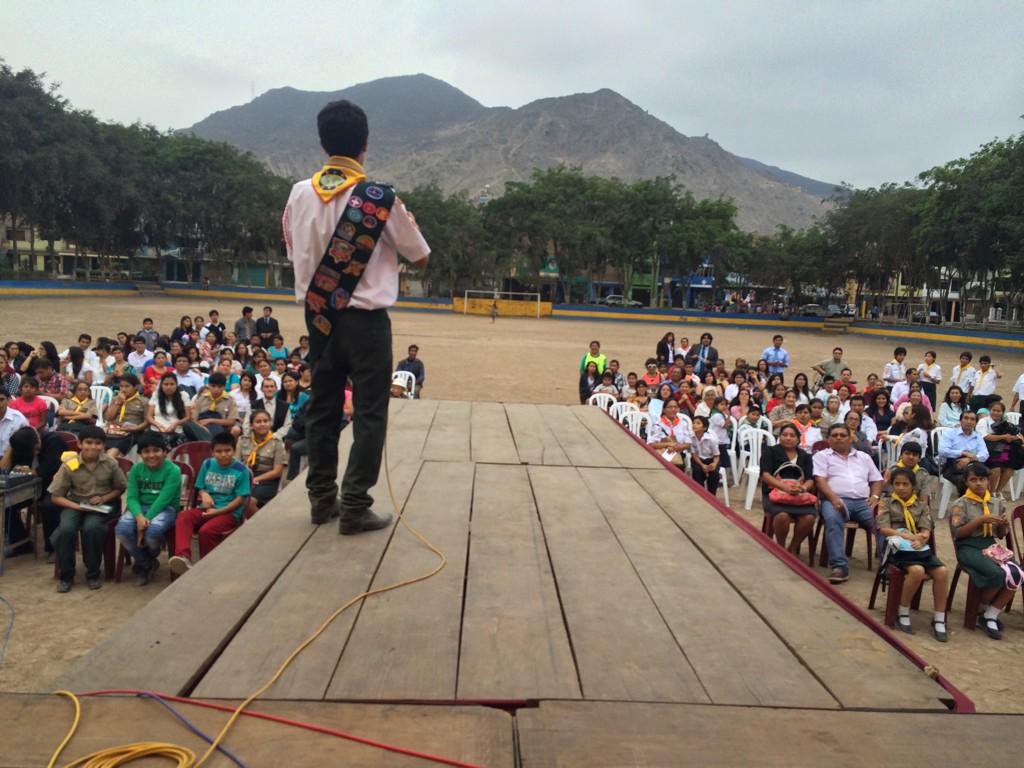 Programa evangelistico al aire libre 
#ClubJade nuestro objetivo predicar el evangelio con las #6MetasUPN