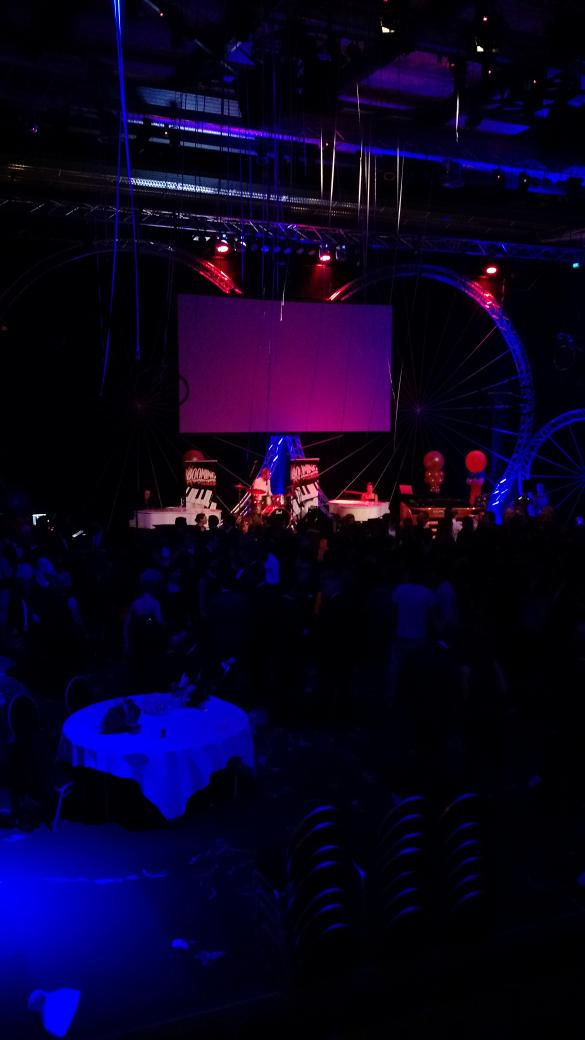Loonkwadraat's tweet photo. @sportgalazwolle  booming piano's. Afterparty @sportgala #Zwolle http://t.co/qTVP9rNpLy