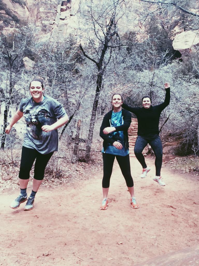 rachel_langston's tweet photo. Having fun in zions‼️‼️‼️ http://t.co/2joChCzECC