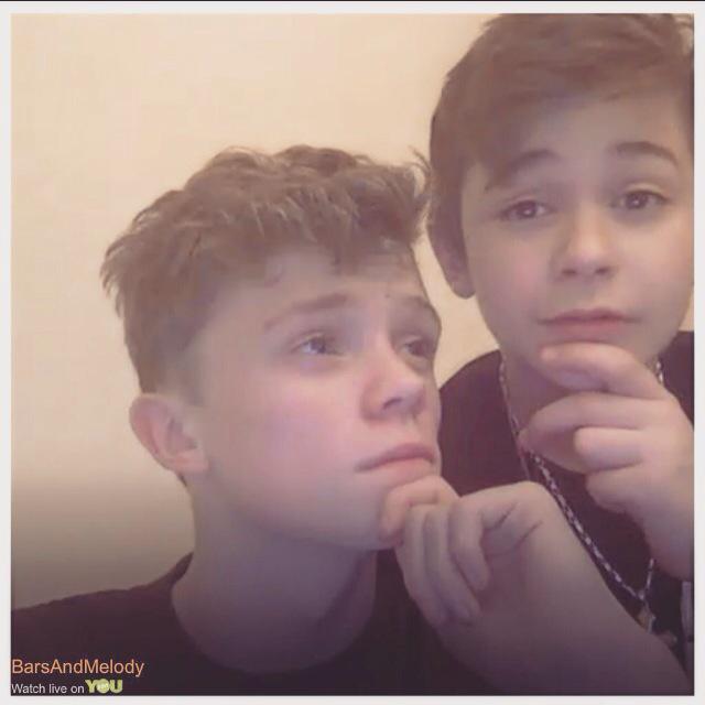 BambinoTips's tweet photo. Fan girling is life 💖 You'd just do that little bit more to get them to notice u @BarsAndMelody My life in one pic 💖 http://t.co/VObzGrLjht