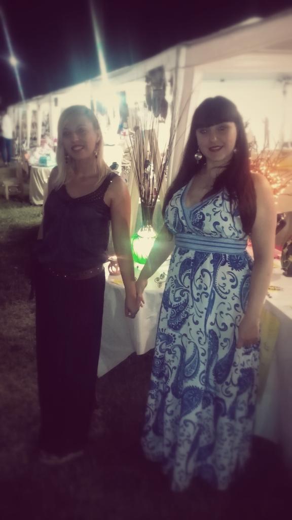 solearte2014's tweet photo. The Sisters http://t.co/ckwwgTQwP3