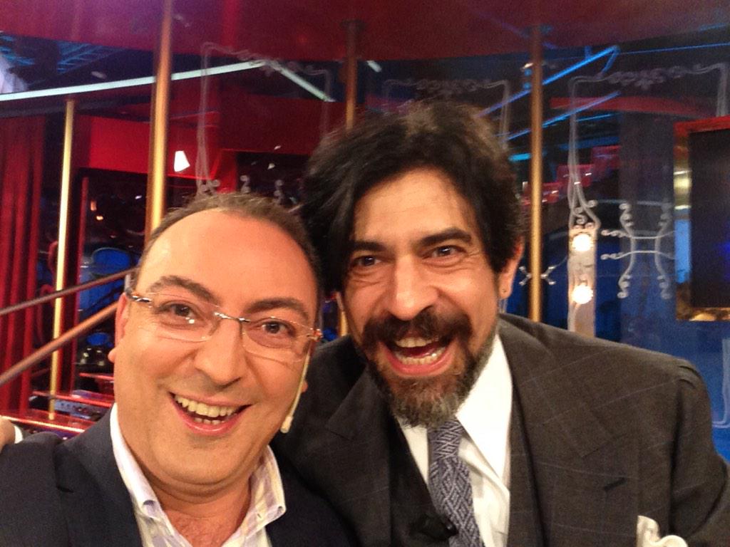 Tamam tamam kızmayın, işte o meşhur özzzçekim <a href="/okanbayulgen/">okan bayulgen</a> @dadadandinista