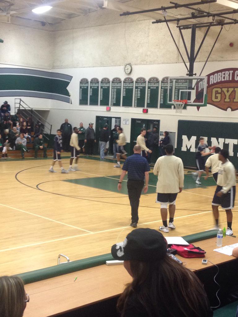CCRaiders_BB's tweet photo. More late post pics from Boys JV vs. Manteca on 1/15/15 http://t.co/1pL2bWLfwx
