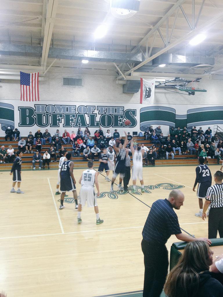 CCRaiders_BB's tweet photo. More late post pics from Boys JV vs. Manteca on 1/15/15 http://t.co/1pL2bWLfwx
