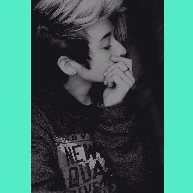 _Psychoticbxtch's tweet photo. New,rt? 
I'm Oliver 
Transgender ❤️
Don't like me? Than fuck off http://t.co/2lLaJu8F8F