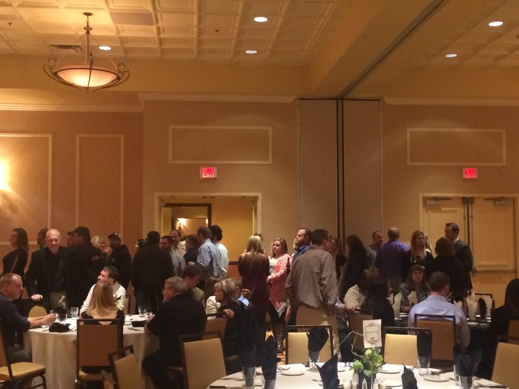 Crowd at the bar during social hour at <a href="/USMTS/">USMTS</a> &amp; <a href="/USRAracing/">USRA Racing</a> banquet!