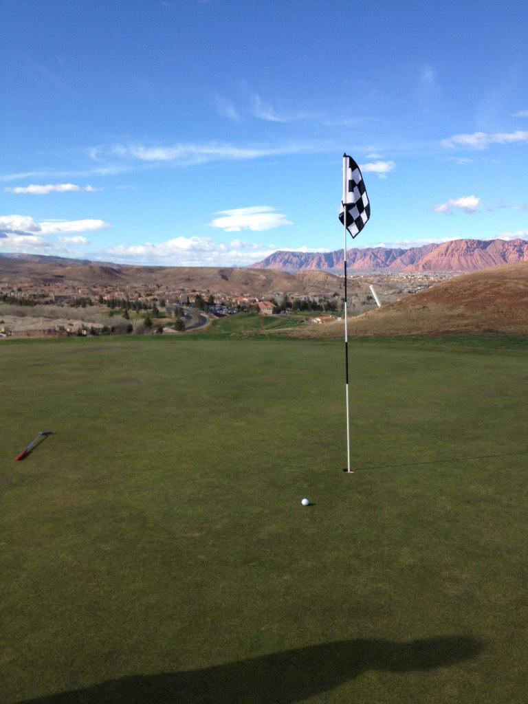 TristonGardner's tweet photo. Got pretty close to an ace today on the par 4 5th on Sunbrook! #eagle #onebogey #-3 #thepointe http://t.co/ixGUQoY0xu