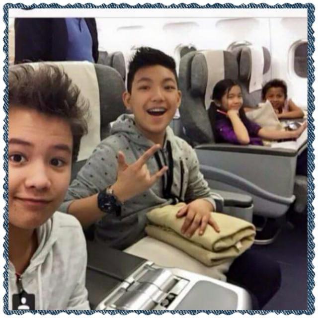TheVoiceKidsPH's tweet photo. -Have a safe flight darrenespanto1 darlenevibaresra karloslabajo8 and lyca
#darrenespanto
#darrenatics
#juankarl… http://t.co/6TnxEGelFh