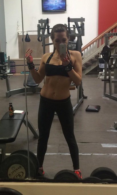 It's called weight training. It means I can eat ice cream and still look good. #woah http://t.co/eTG<a href="/tag/woah"class="tags"><span>#woah</span></a>