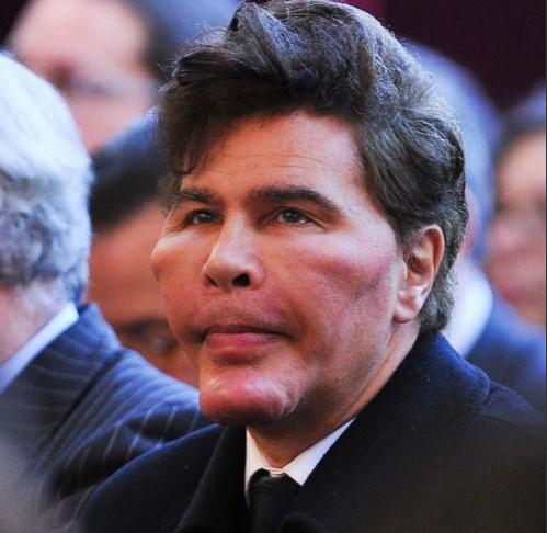 HDM_OFF's tweet image. Dans #LFAUIT il y 'avait un mec qui avalait des pièces, des poissons, les frères Bogdanoff il bouffent des cintres...