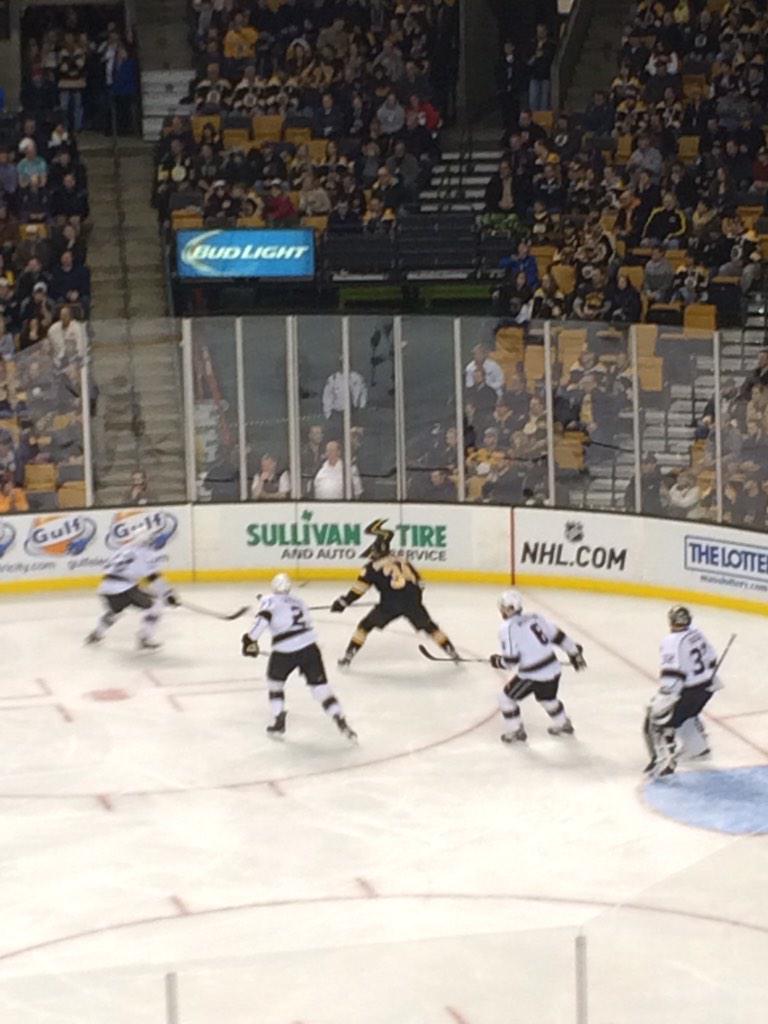 kmac1701's tweet photo. #NHLBruins  #BehindTheB http://t.co/tyUq4dgEHm