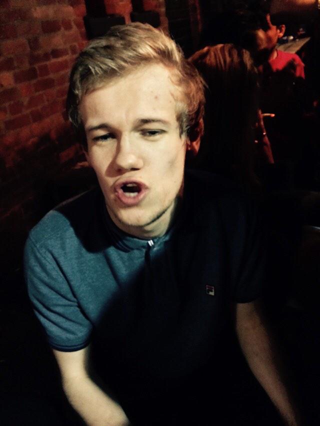 Mick_Grove's tweet photo. What's ya crack like #TRENTCLIMAX http://t.co/GBzAbNcWeT