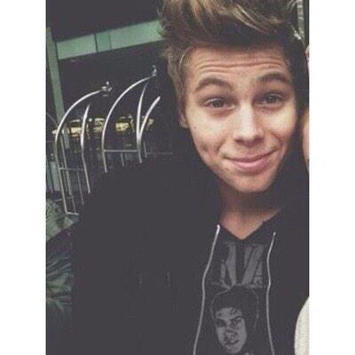 L.R.H. (@chandclicr) on Twitter photo 