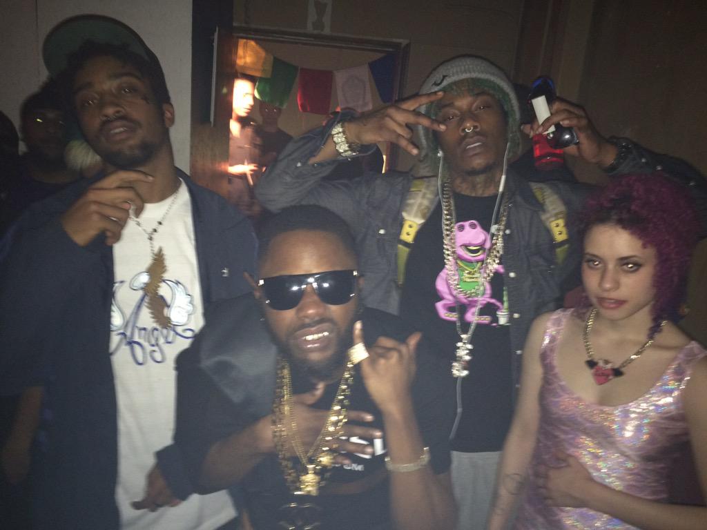 MayorOfDMVPromo's tweet photo. @MayorOfDMV at @HamOnEverything In LA with @SouljahWitch @Astroslikk @KickLightrr #BasedApproved http://t.co/587nn71O8w