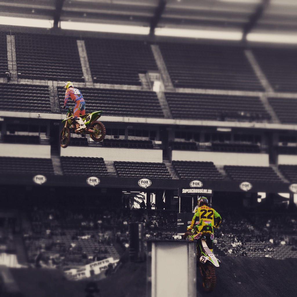 MyMXStore's tweet image. RT @KawasakiOnline: Green bikes gettin BIG in qualifying @DaviMillsaps @CRtwotwo @MonsterEnergy