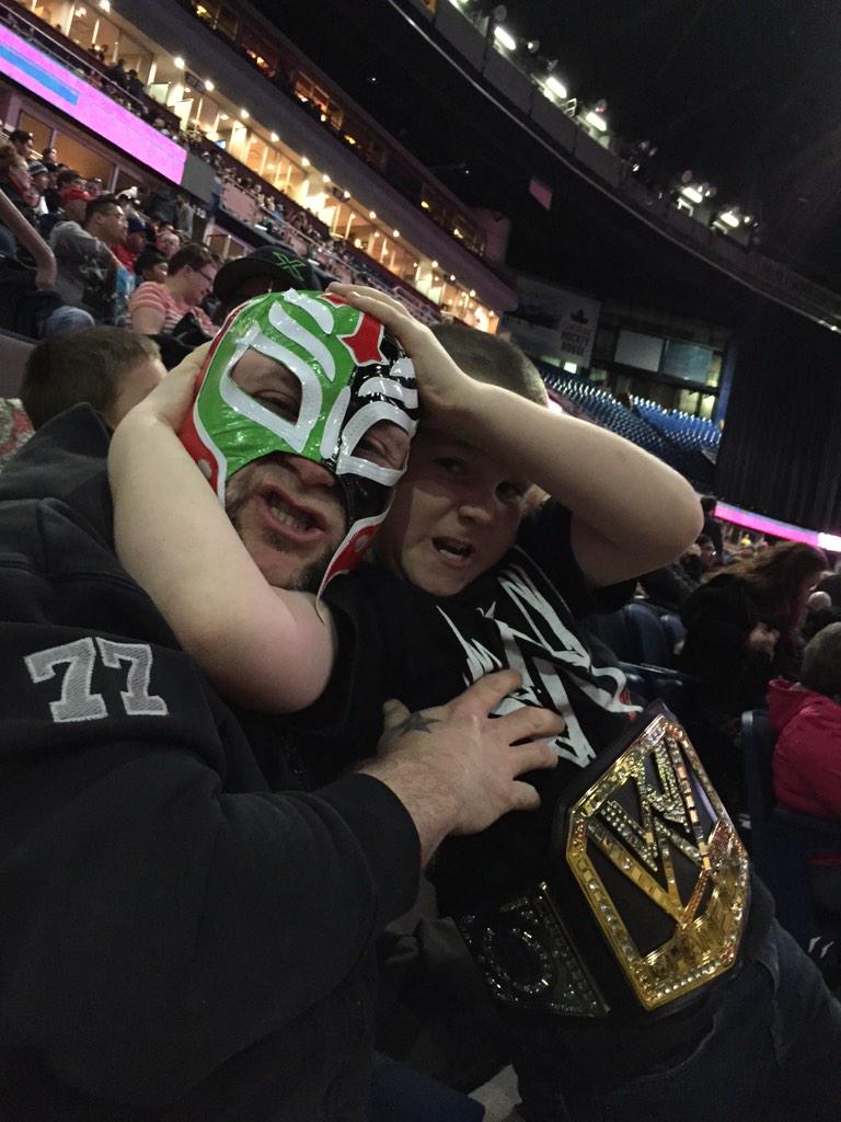 wwepix@www.com